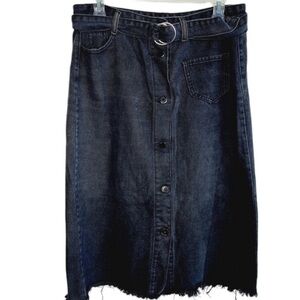 Free People Black Denim Button-Down Skirt

VTG Women's Black Denim
Maxi Skirt